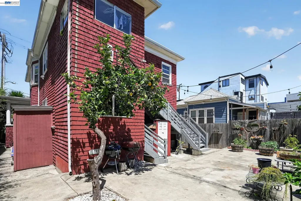 1810 Adeline Street Oakland CA 94607