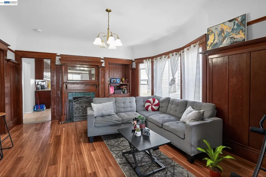 1810 Adeline Street Oakland CA 94607