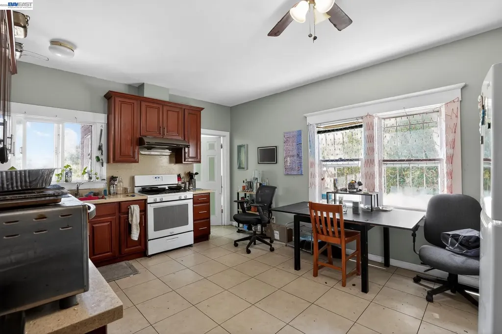 1810 Adeline Street Oakland CA 94607