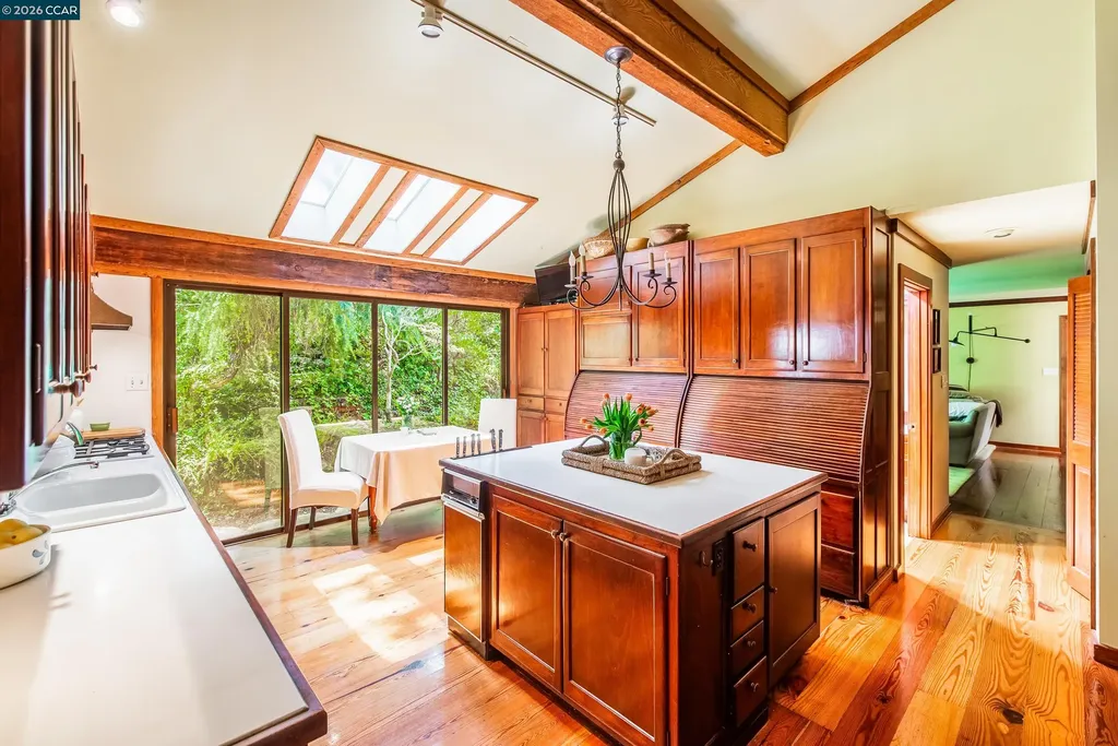 820 Mariposa Lafayette CA 94549
