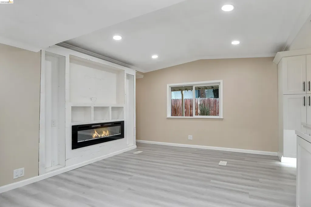 621 Bounty Bay Point CA 94565