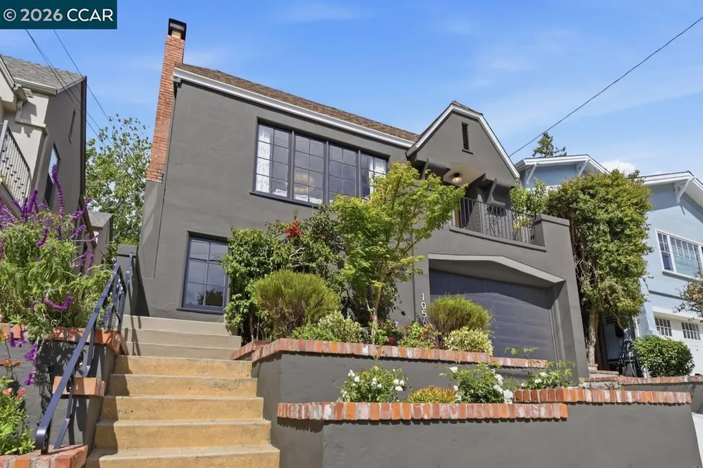 1056 El Centro Avenue Oakland CA 94602
