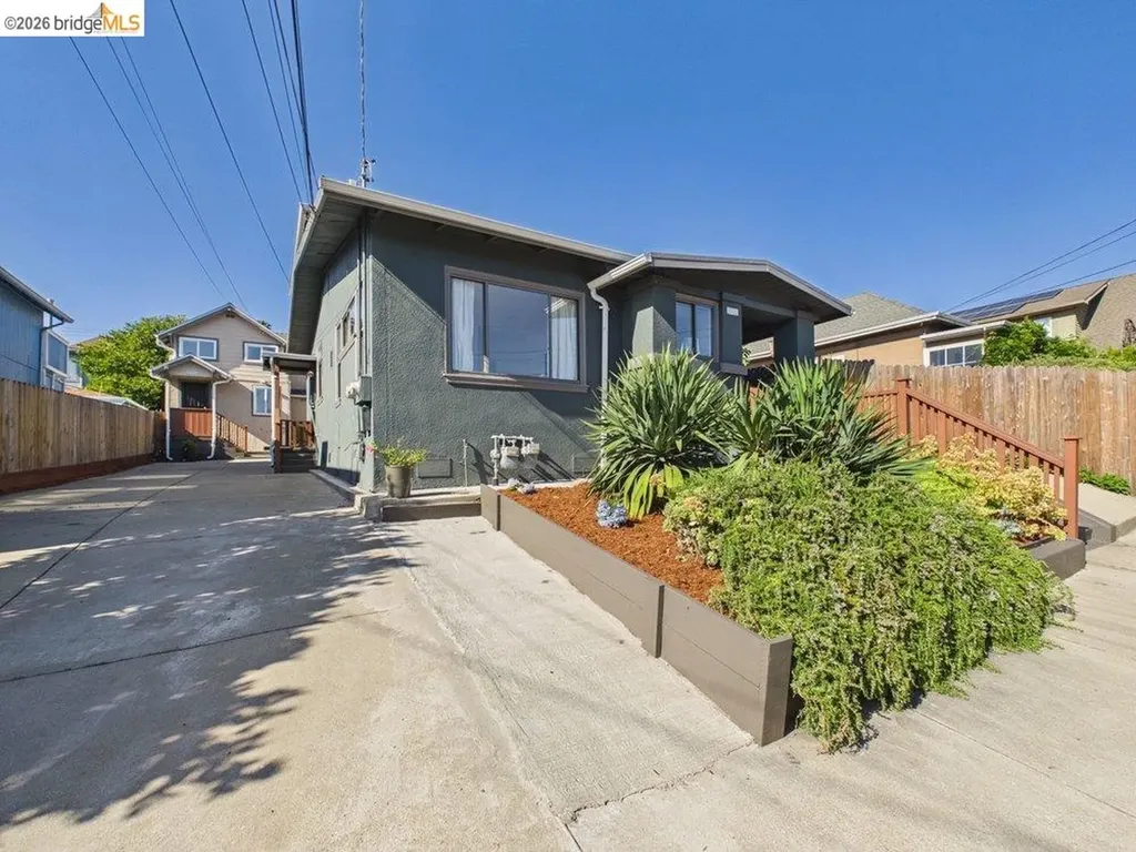2220-2222 31st Street Oakland CA 94602