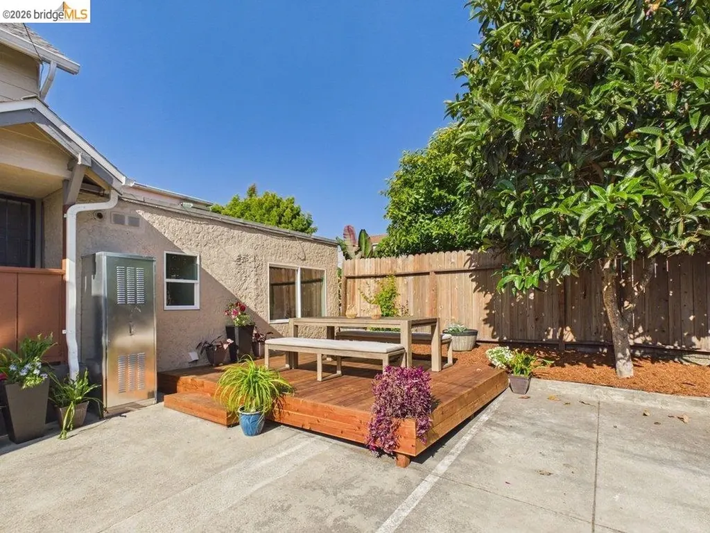 2220-2222 31st Street Oakland CA 94602