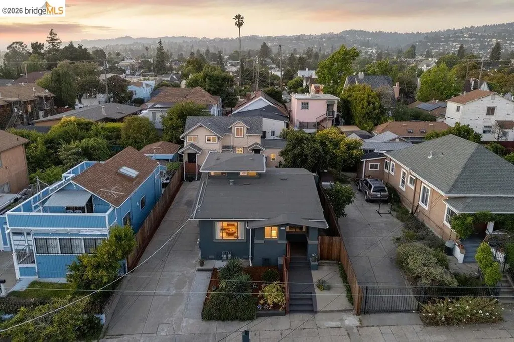 2220-2222 31st Street Oakland CA 94602