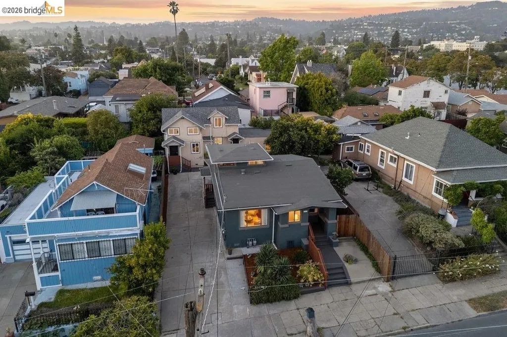 2220-2222 31st Street Oakland CA 94602