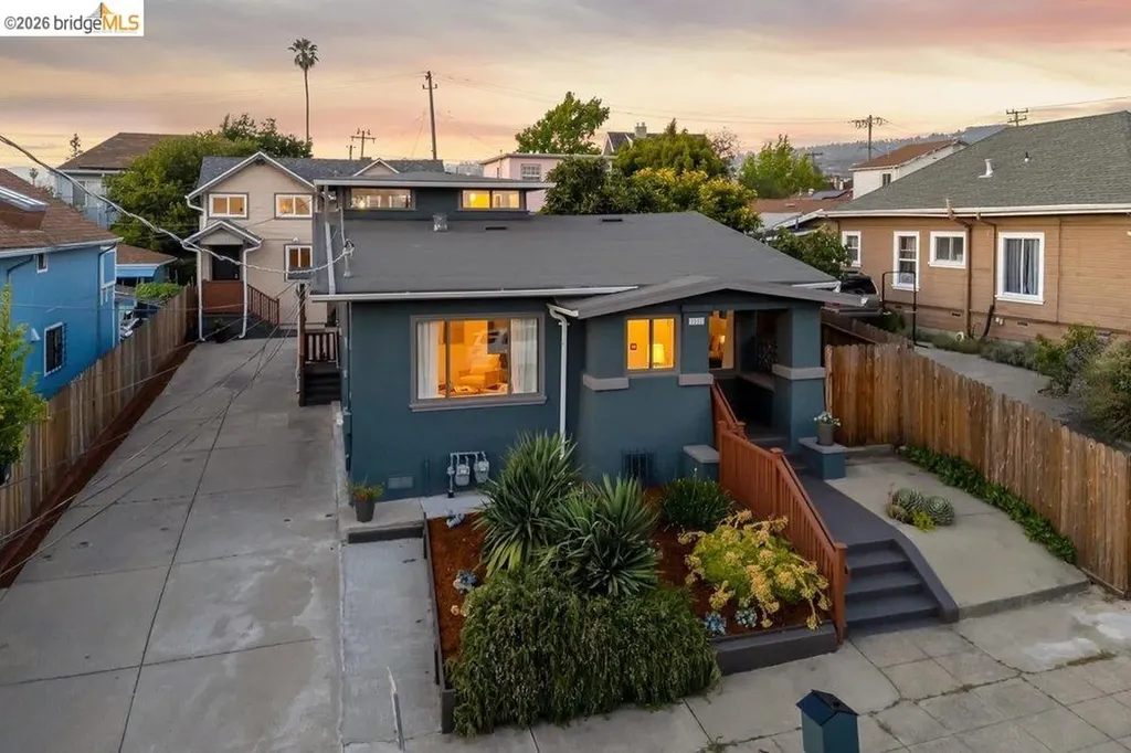 2220-2222 31st Street Oakland CA 94602