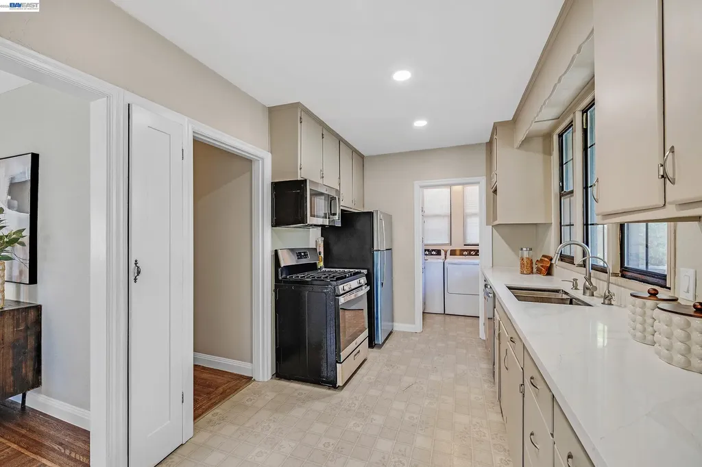 885 Rodney Drive San Leandro CA 94577