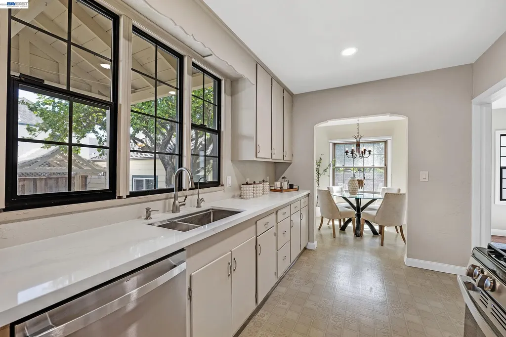 885 Rodney Drive San Leandro CA 94577
