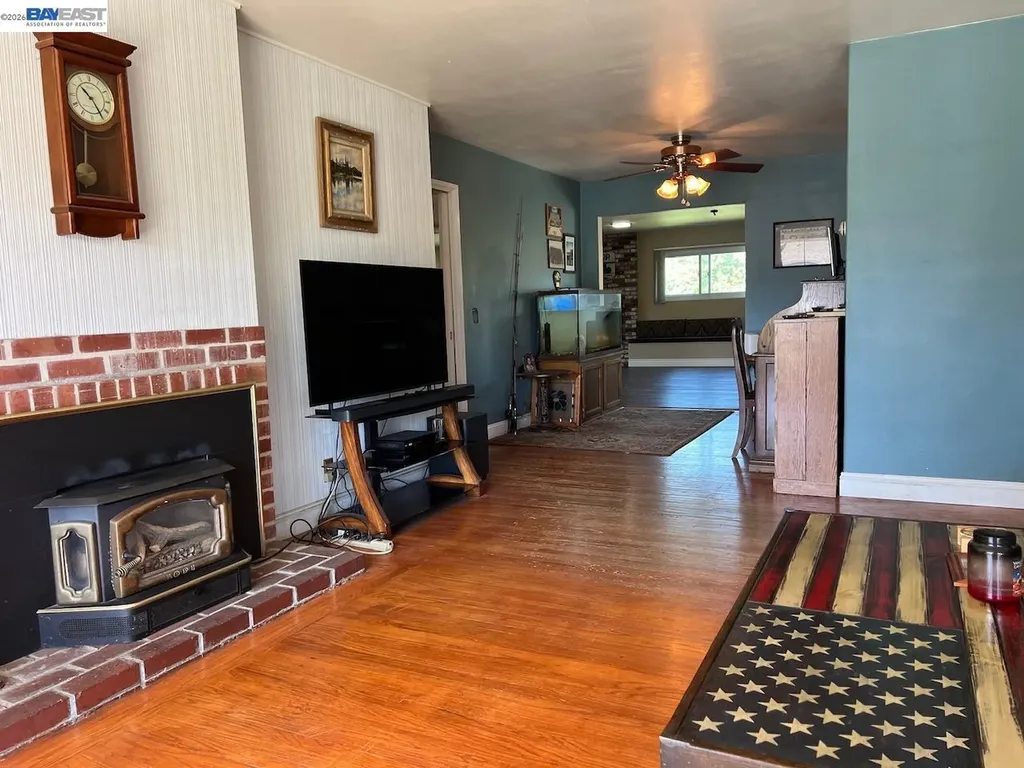 17359 Via Del Rey San Lorenzo CA 94580
