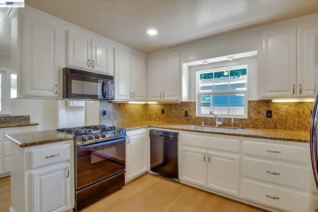 1576 4th Street Livermore CA 94550