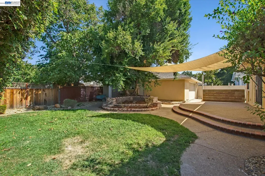 1576 4th Street Livermore CA 94550