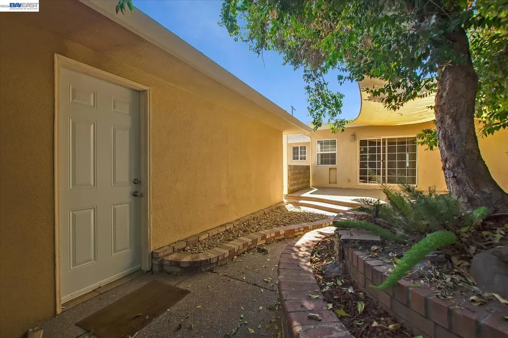 1576 4th Street Livermore CA 94550