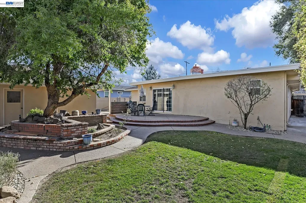 1576 4th Street Livermore CA 94550