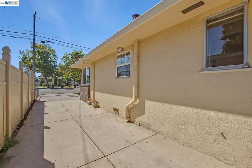 1576 4th Street Livermore CA 94550