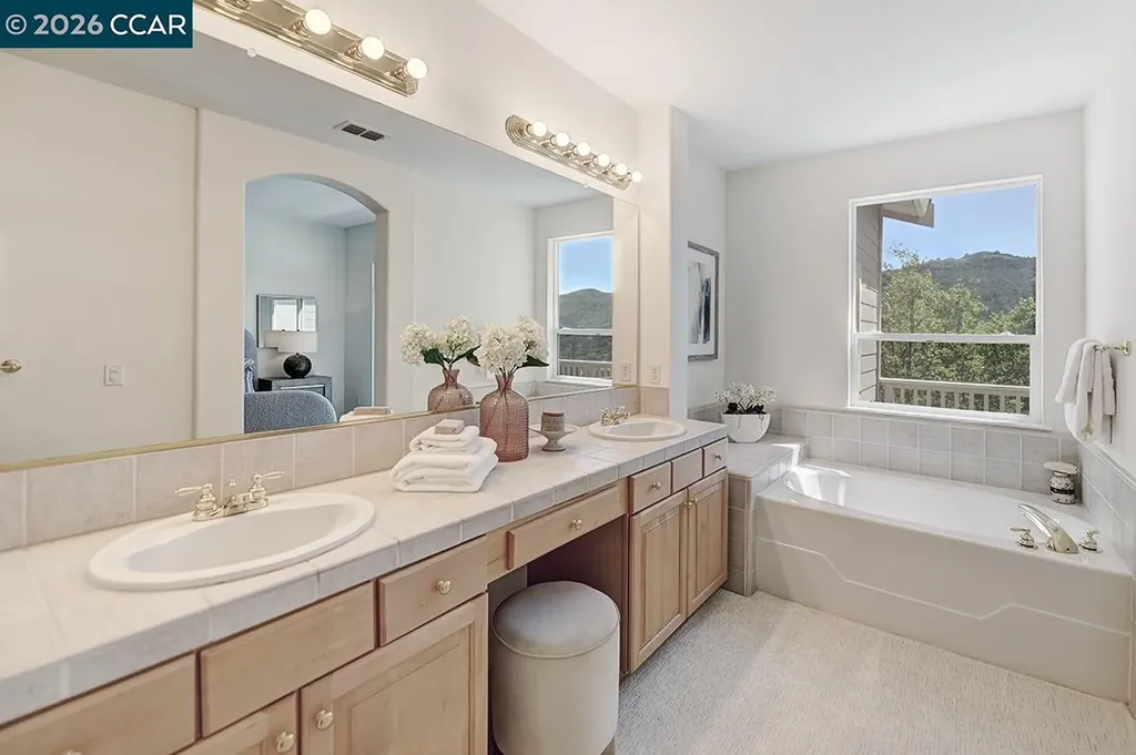 587 High Eagle Court Walnut Creek CA 94595
