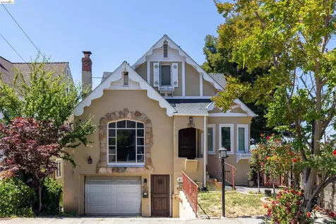 7523 Outlook Avenue Oakland CA 94605