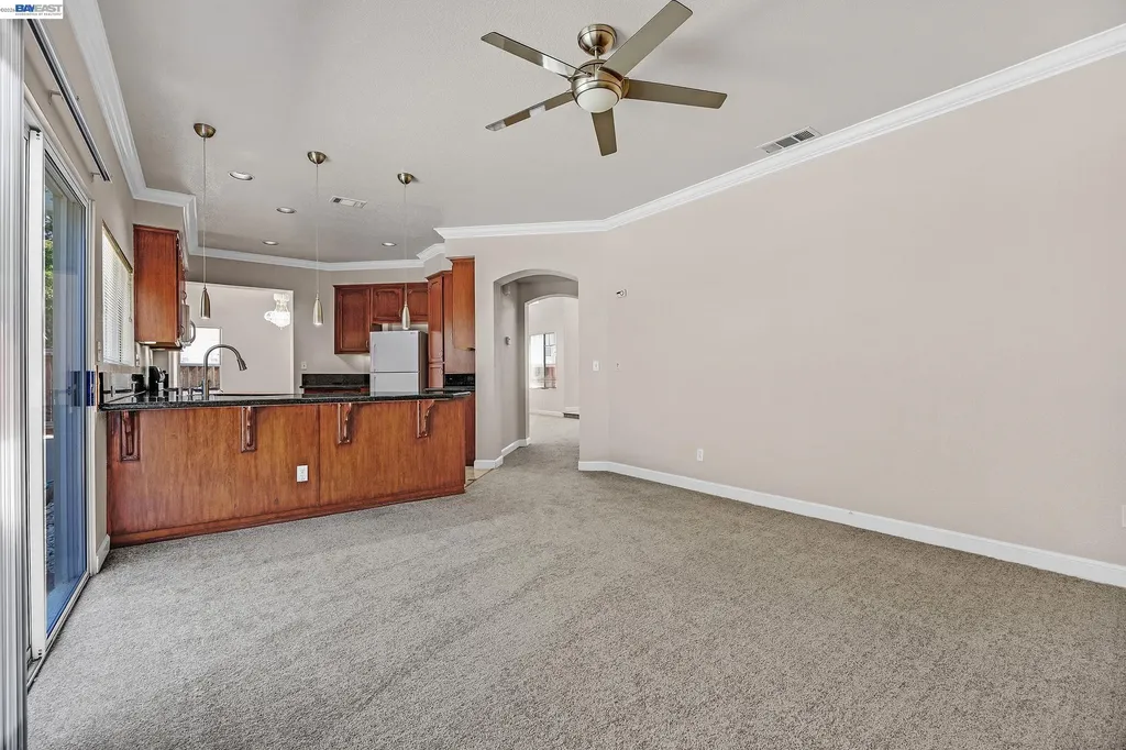 406 Grenadine Way Hercules CA 94547