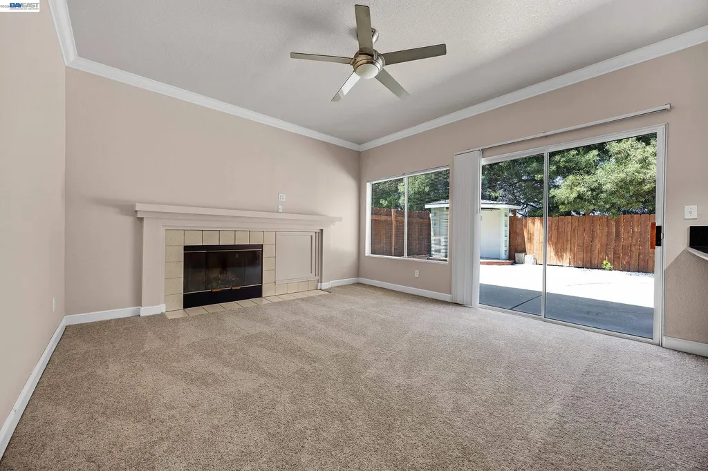 406 Grenadine Way Hercules CA 94547