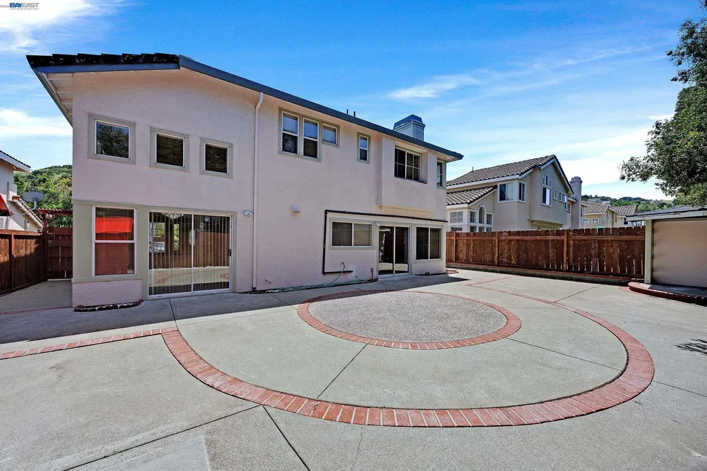 406 Grenadine Way Hercules CA 94547