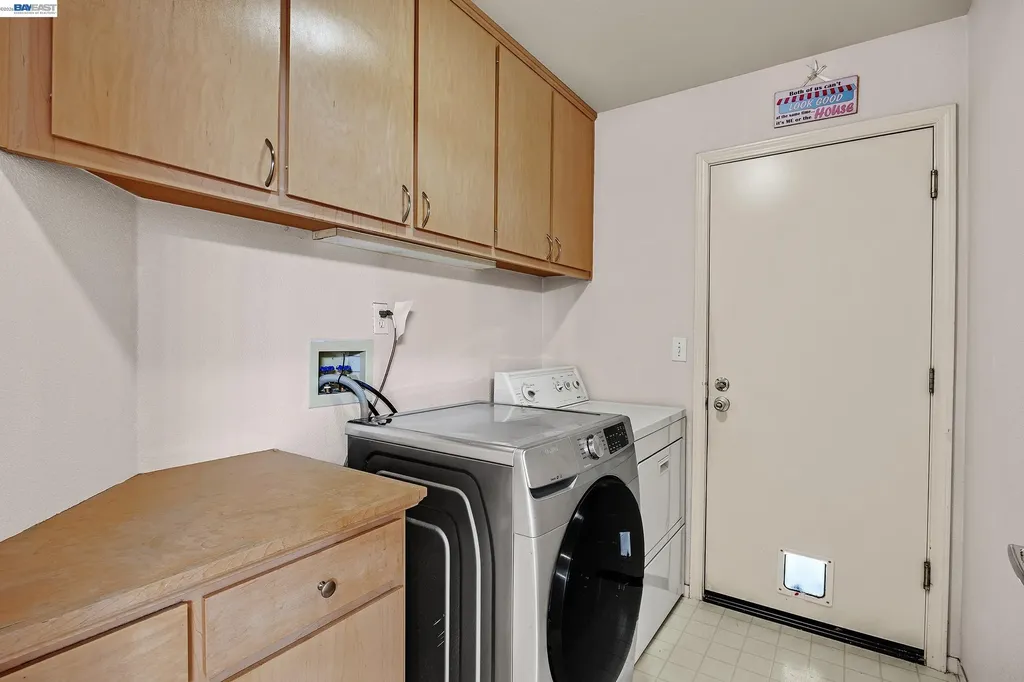 406 Grenadine Way Hercules CA 94547