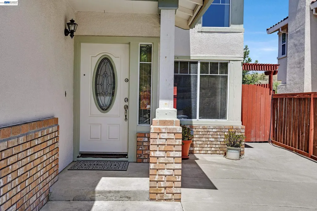 406 Grenadine Way Hercules CA 94547