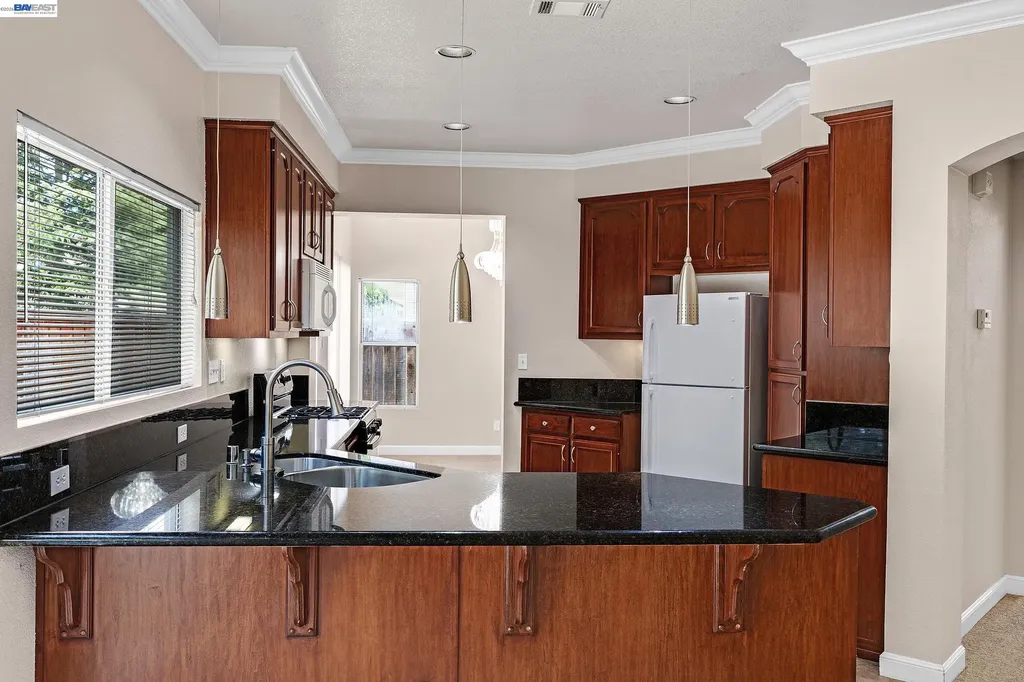 406 Grenadine Way Hercules CA 94547
