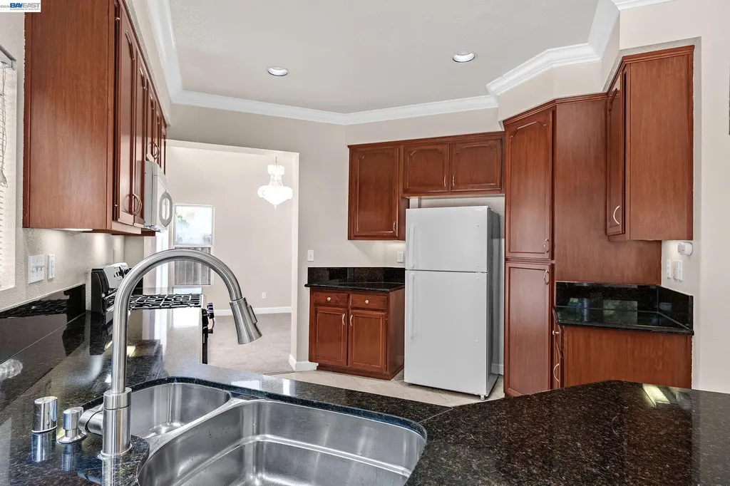 406 Grenadine Way Hercules CA 94547