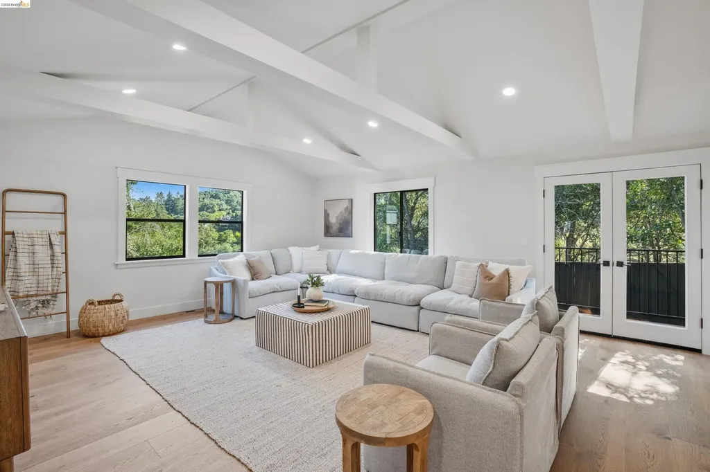 4120 Happy Valley Road Lafayette CA 94549