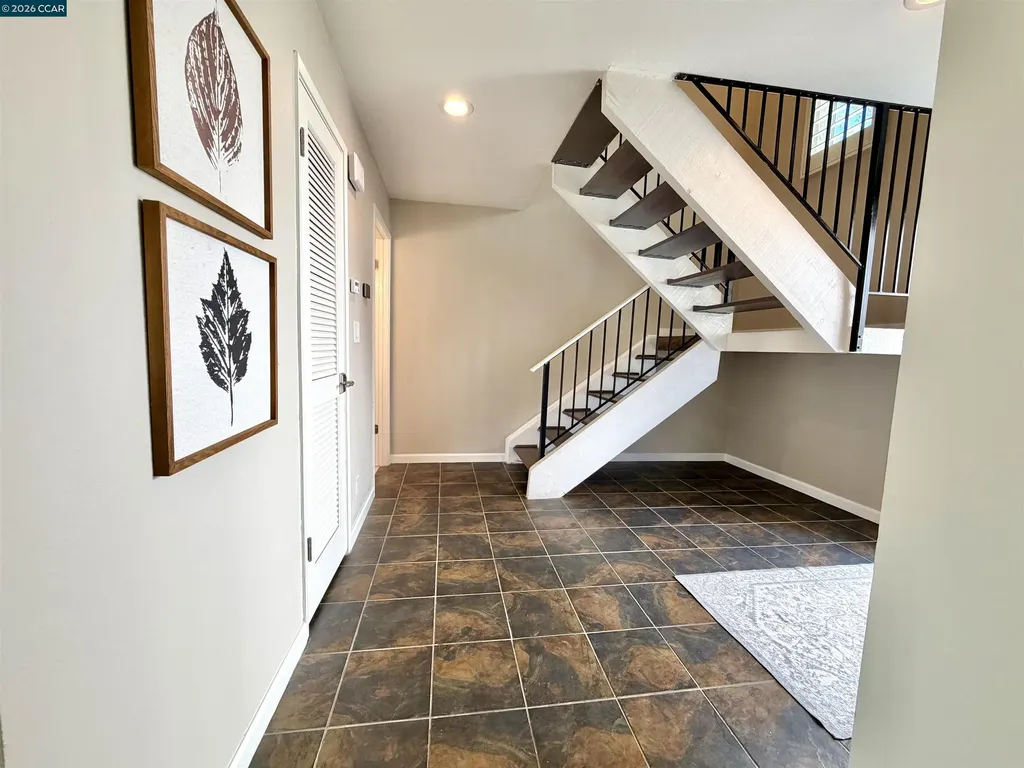 61 Mozden Pleasant Hill CA 94523