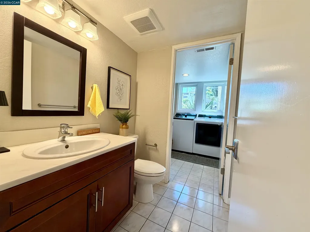 61 Mozden Pleasant Hill CA 94523