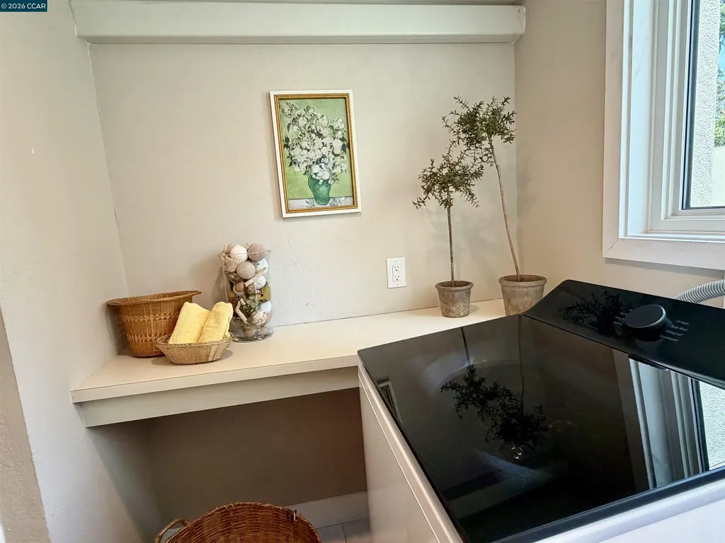 61 Mozden Pleasant Hill CA 94523