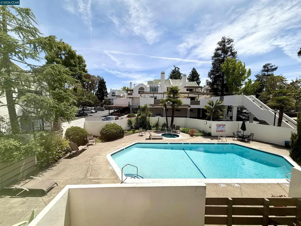 61 Mozden Pleasant Hill CA 94523