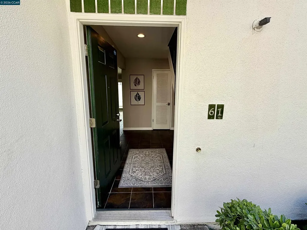 61 Mozden Pleasant Hill CA 94523