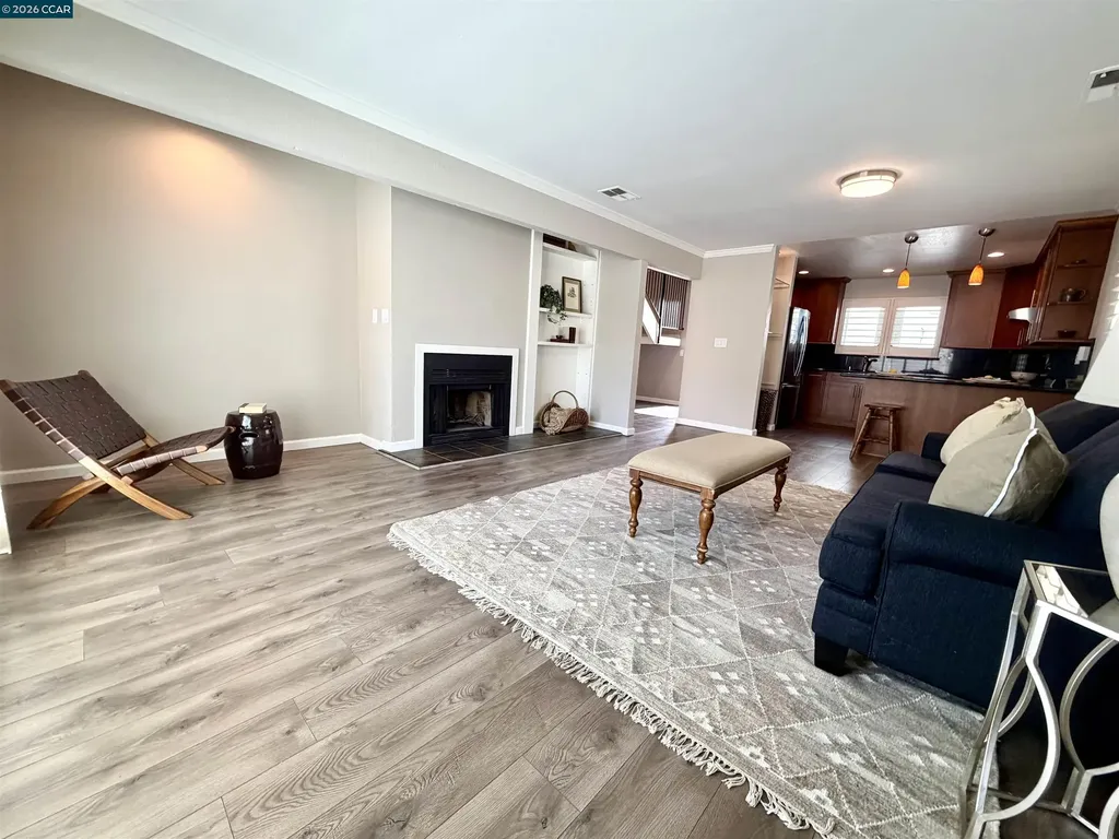61 Mozden Pleasant Hill CA 94523