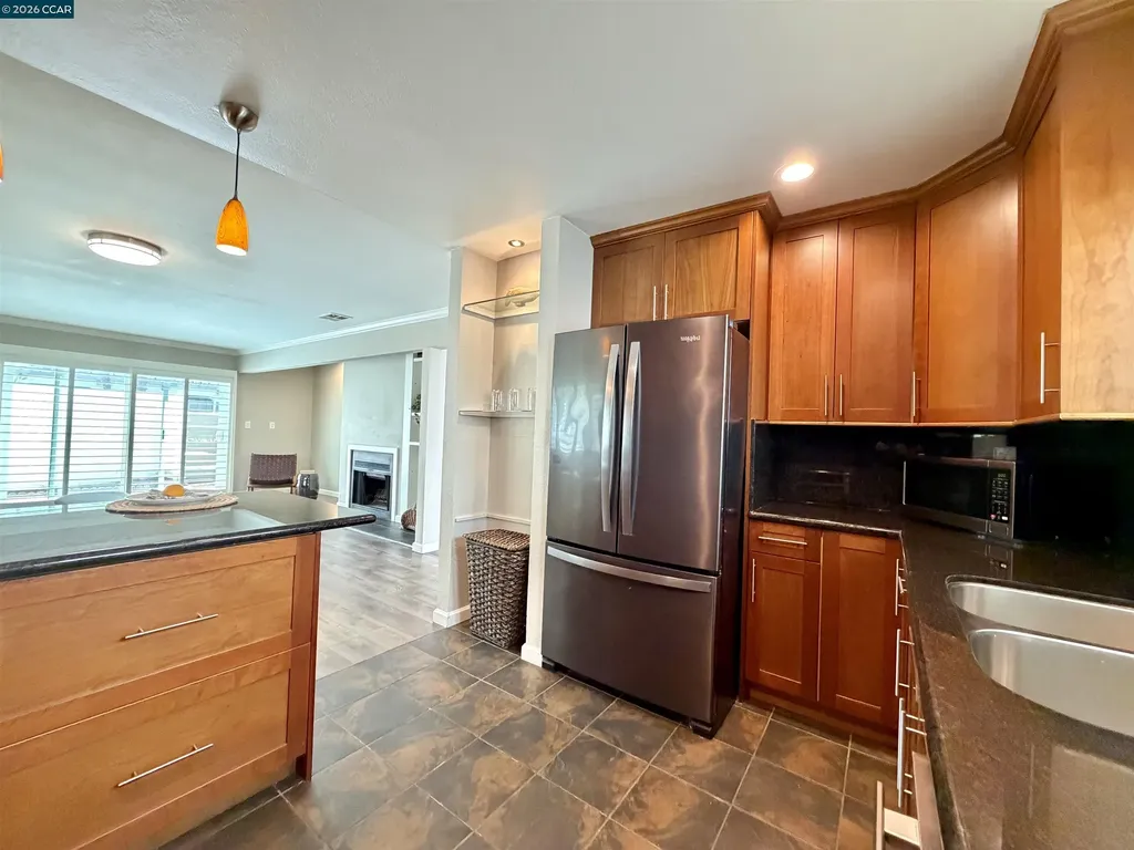 61 Mozden Pleasant Hill CA 94523