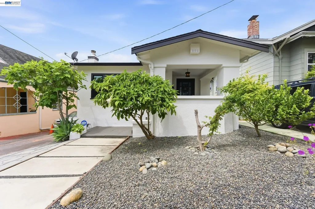 5137 Fairfax Avenue Oakland CA 94601