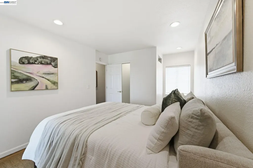 5137 Fairfax Avenue Oakland CA 94601