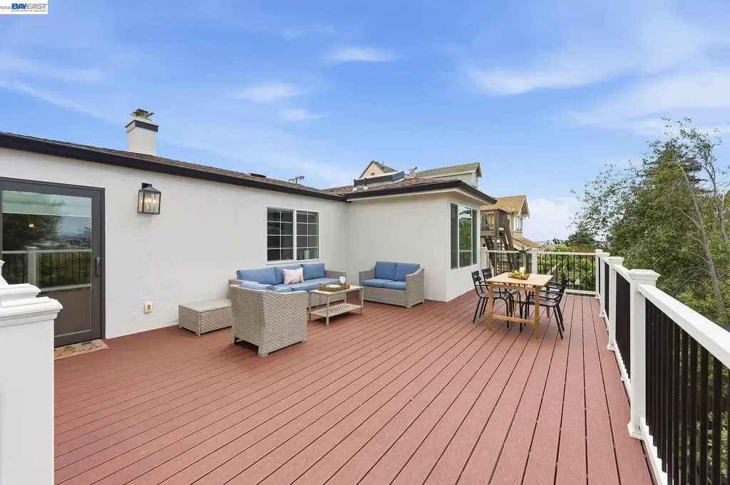 5137 Fairfax Avenue Oakland CA 94601