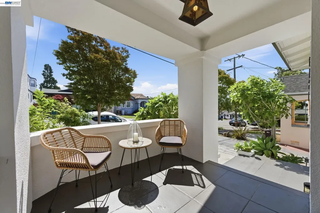 5137 Fairfax Avenue Oakland CA 94601