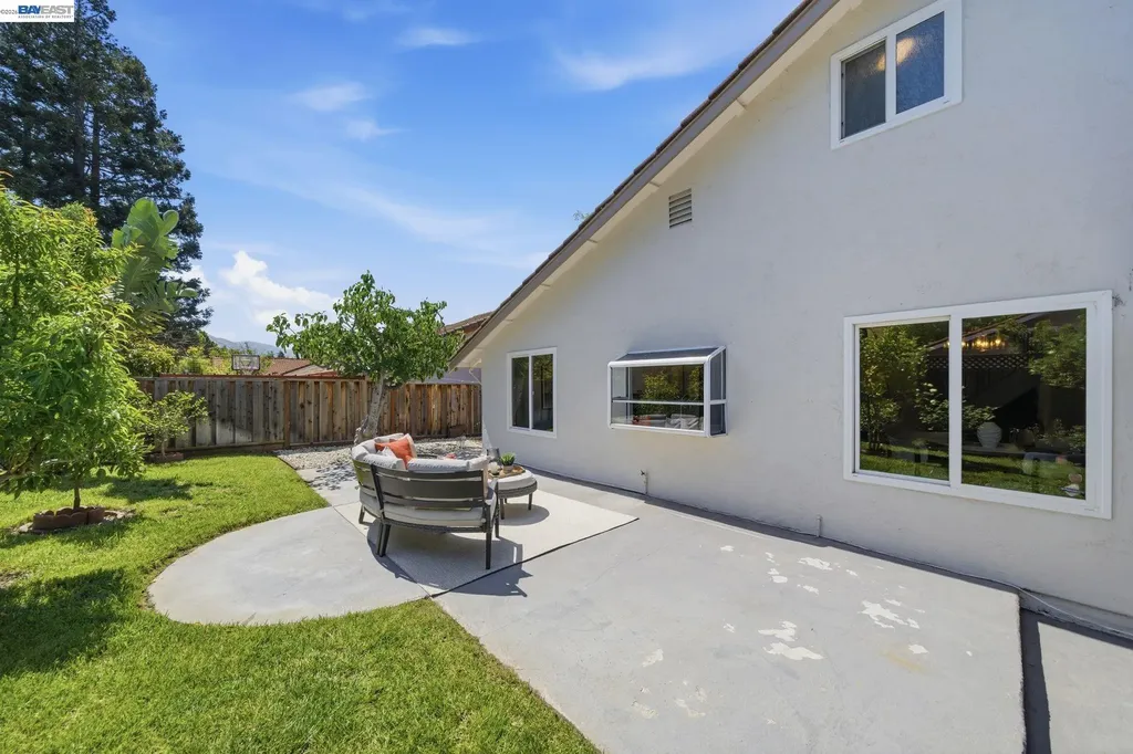 40684 Mission Boulevard Fremont CA 94539