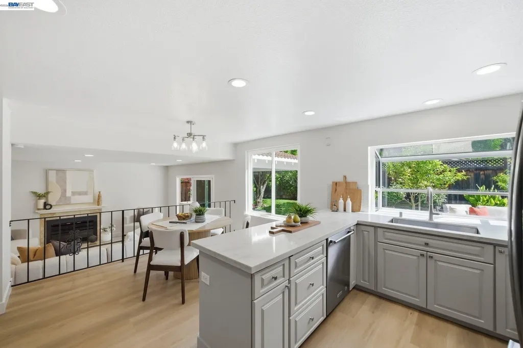 40684 Mission Boulevard Fremont CA 94539