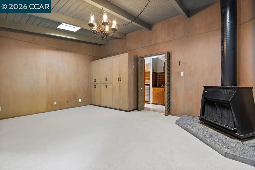 126 La Espiral Orinda CA 94563