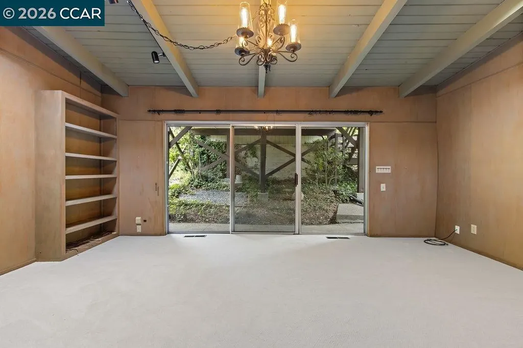 126 La Espiral Orinda CA 94563