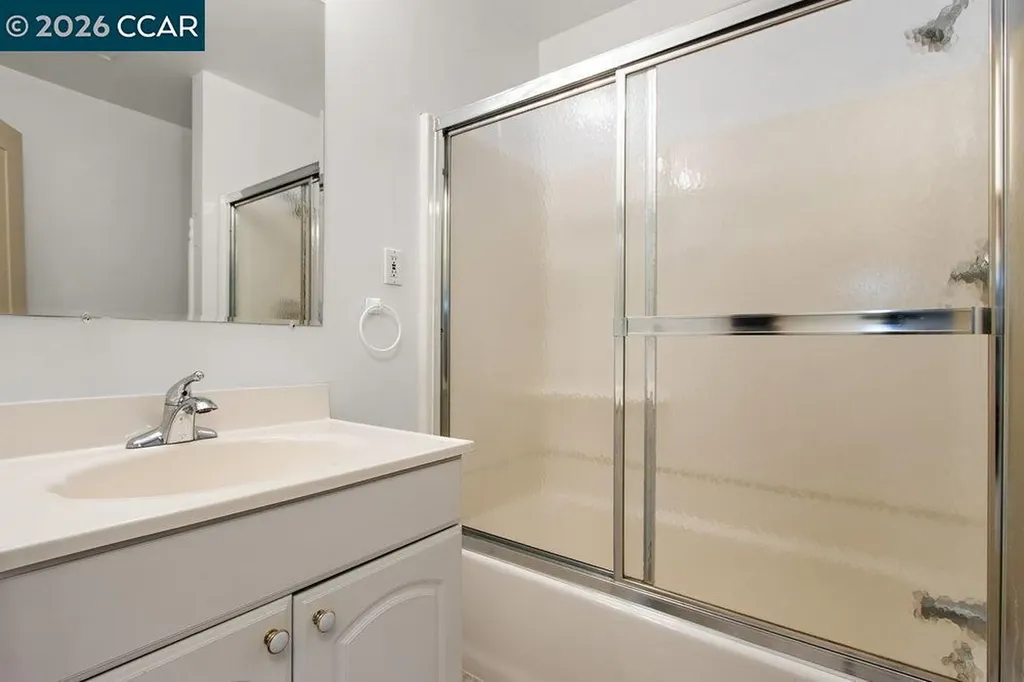 126 La Espiral Orinda CA 94563