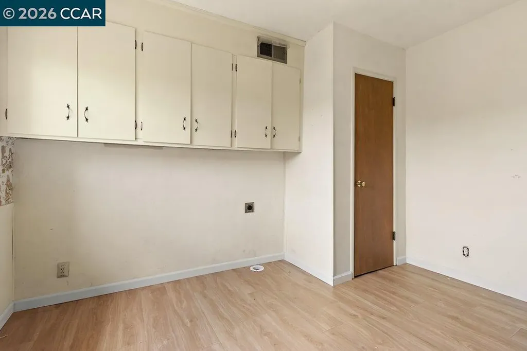 126 La Espiral Orinda CA 94563
