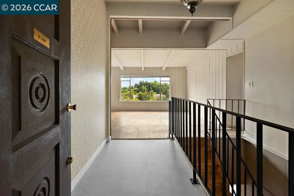 126 La Espiral Orinda CA 94563