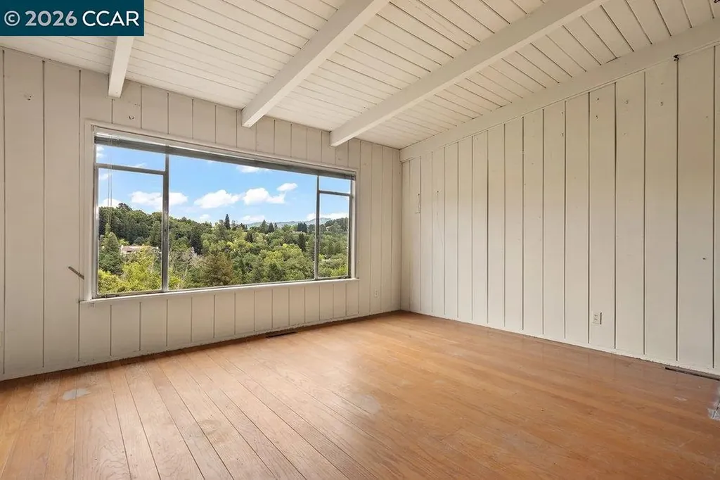 126 La Espiral Orinda CA 94563