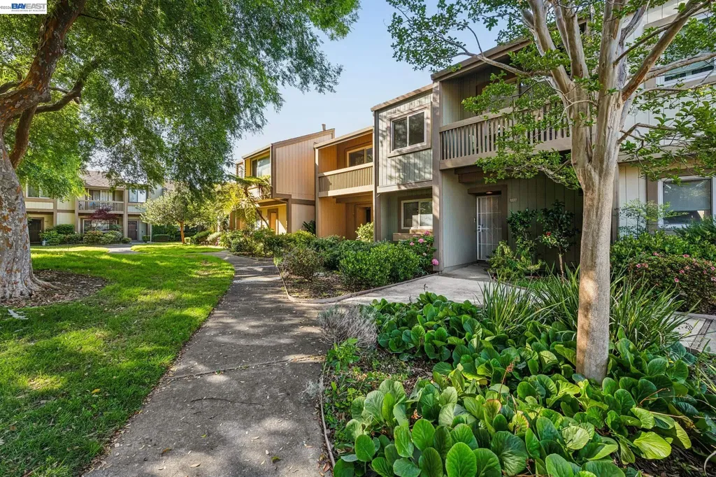 3227 Santa Cruz Lane Alameda CA 94502