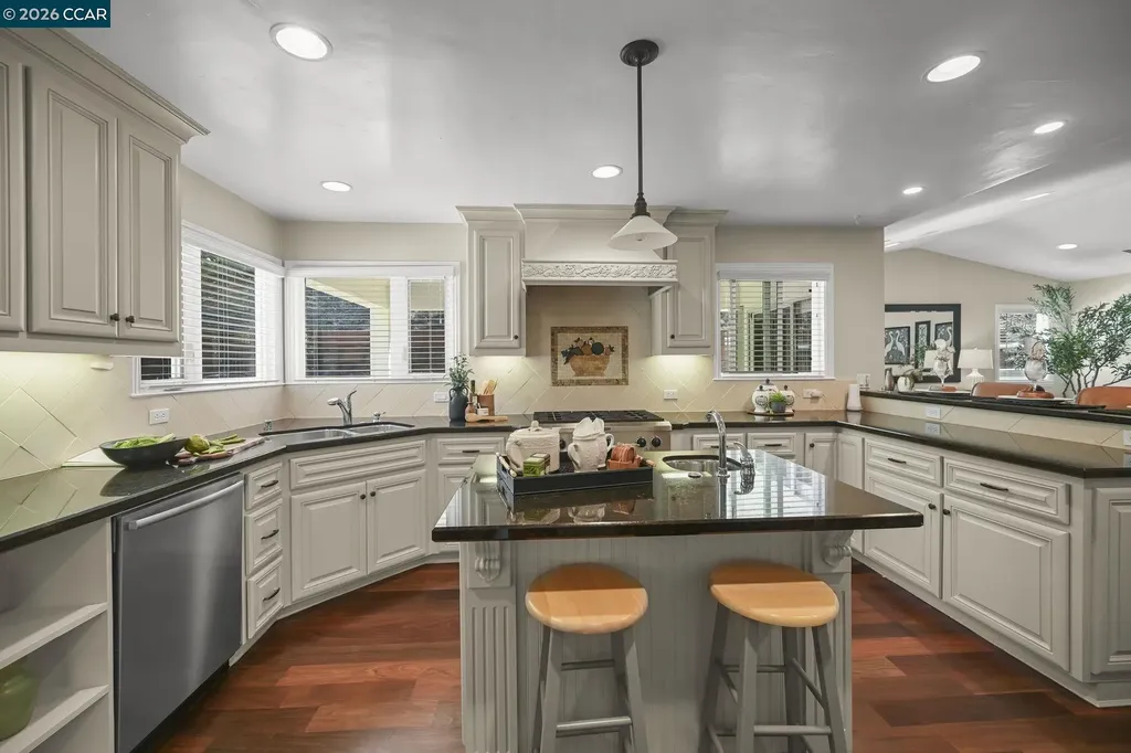115 Moraga Way Orinda CA 94563